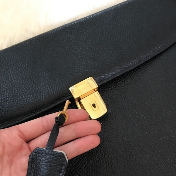 Rare Scully & Scully black 100% pebbled Leather oversized Envelope Clutch - Picture 6 of 10